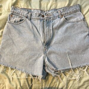 High Waisted Levi Short